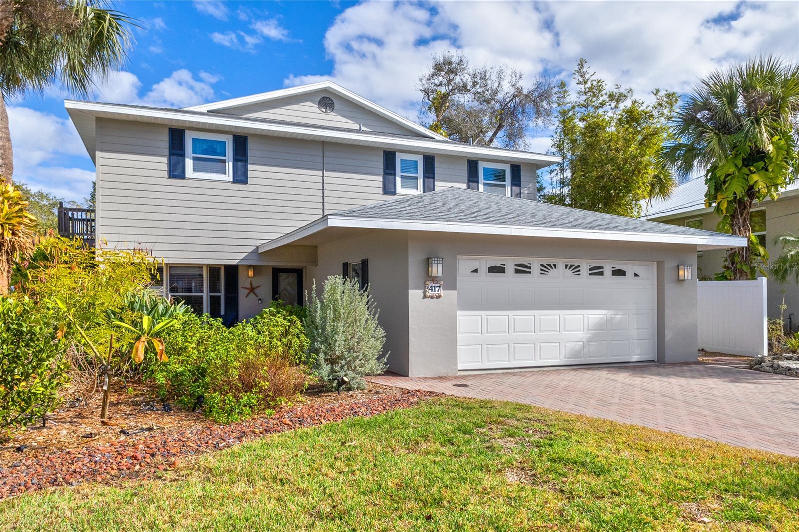 Details for 417 Island Circle, SARASOTA, FL 34242