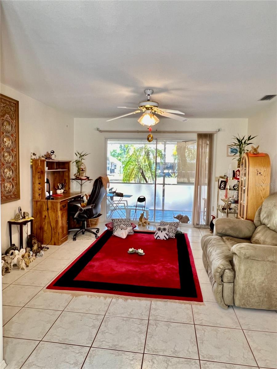 Listing photo id 1 for 5277 San Luis Terrace