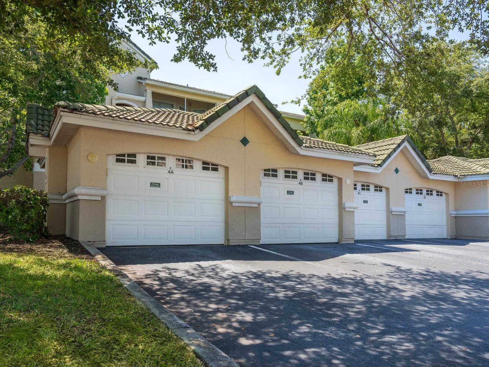 Image 5 of 56 For 5140 Northridge Road 304