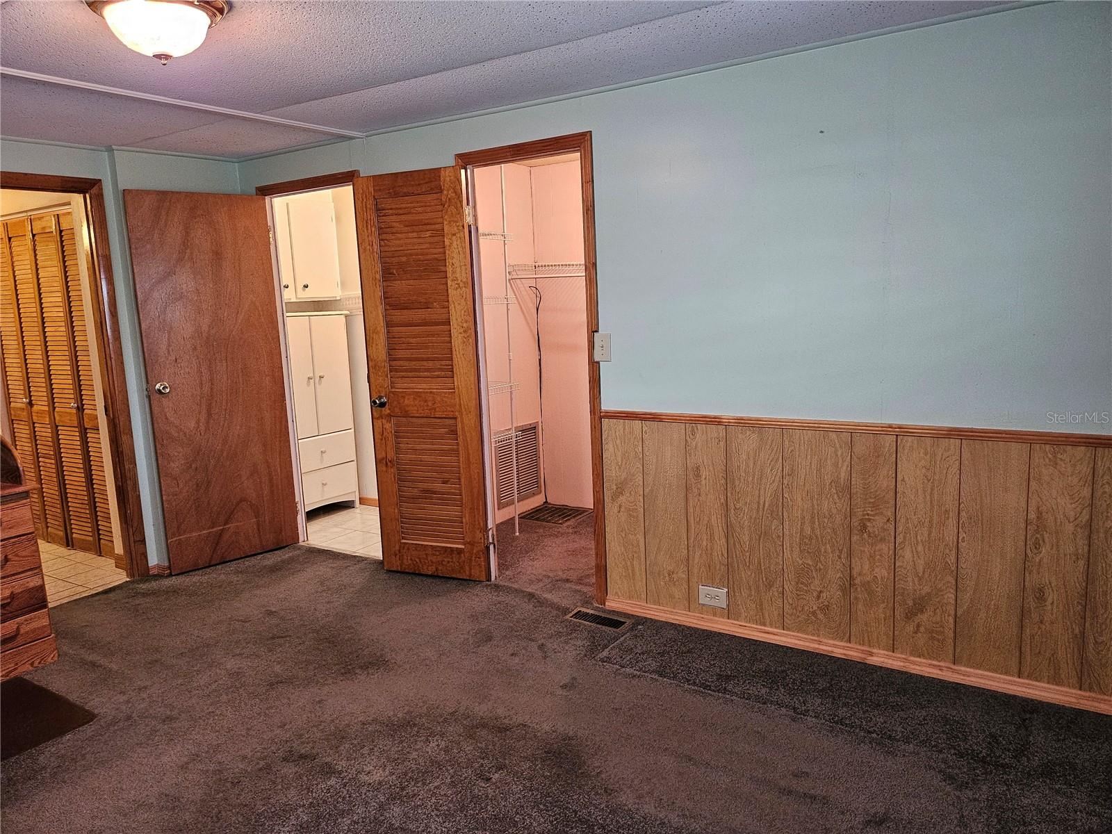 Image 27 of 82 For 407 White Oak Way