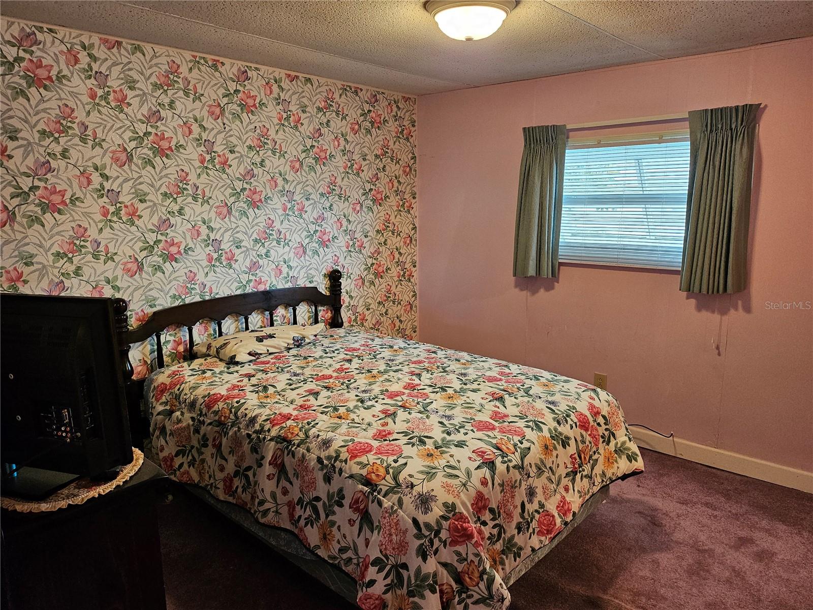 Image 37 of 82 For 407 White Oak Way