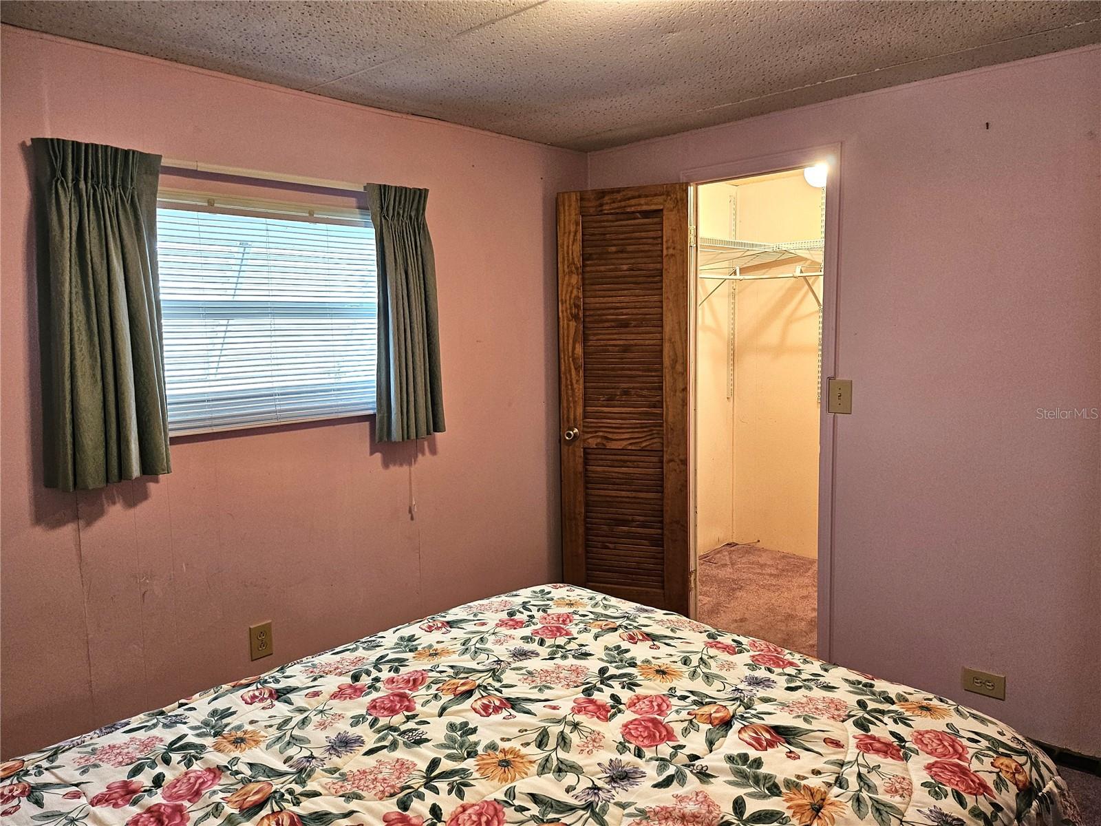 Image 40 of 82 For 407 White Oak Way
