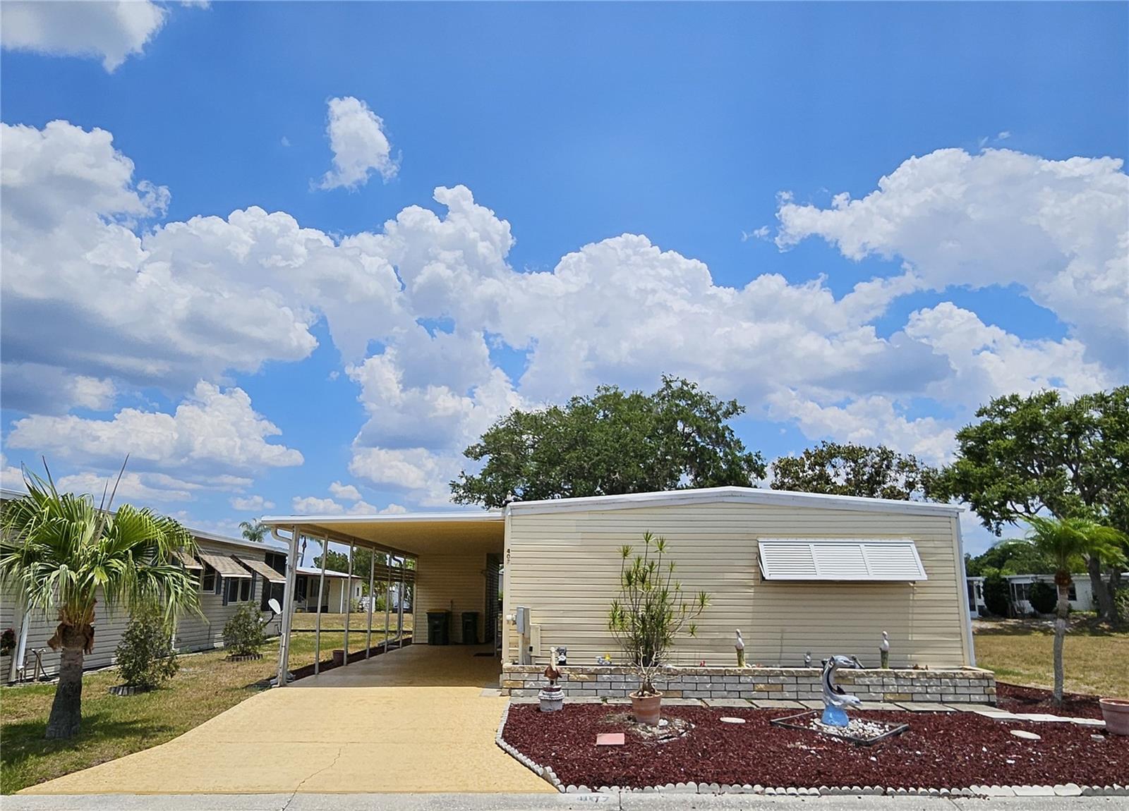 Image 5 of 82 For 407 White Oak Way