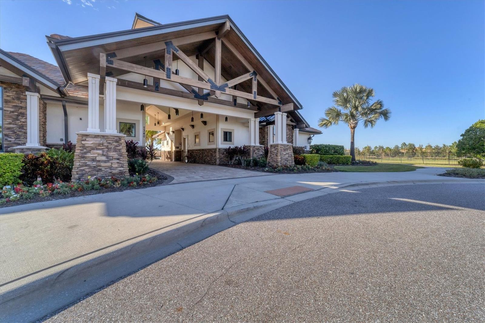 Listing photo id 50 for 7336 Haddington Cove