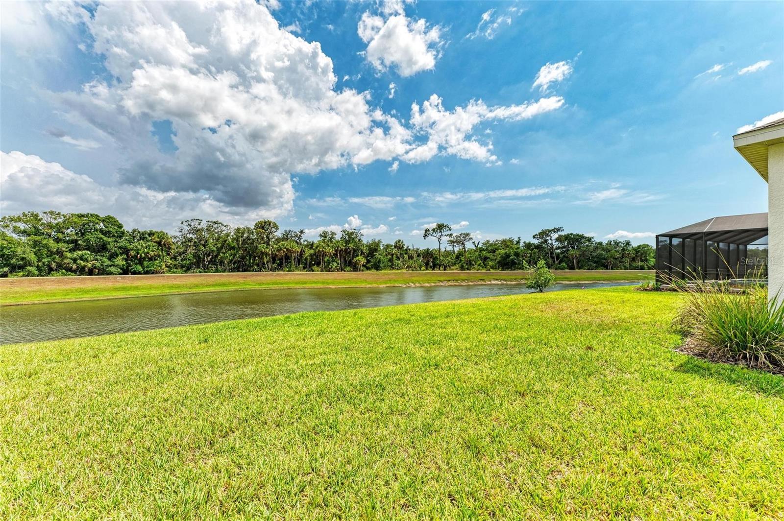 Listing photo id 45 for 14359 Skipping Stone Loop