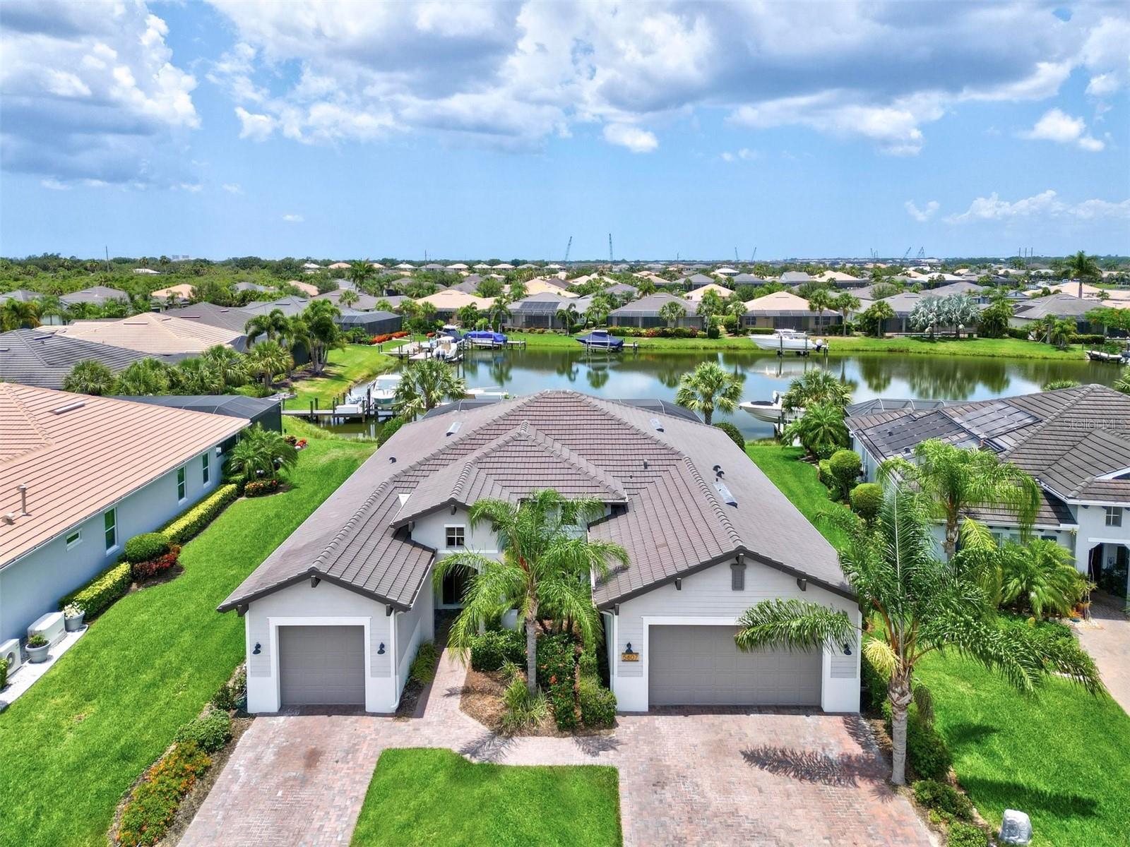 Listing photo id 2 for 5607 Tidewater Preserve Boulevard