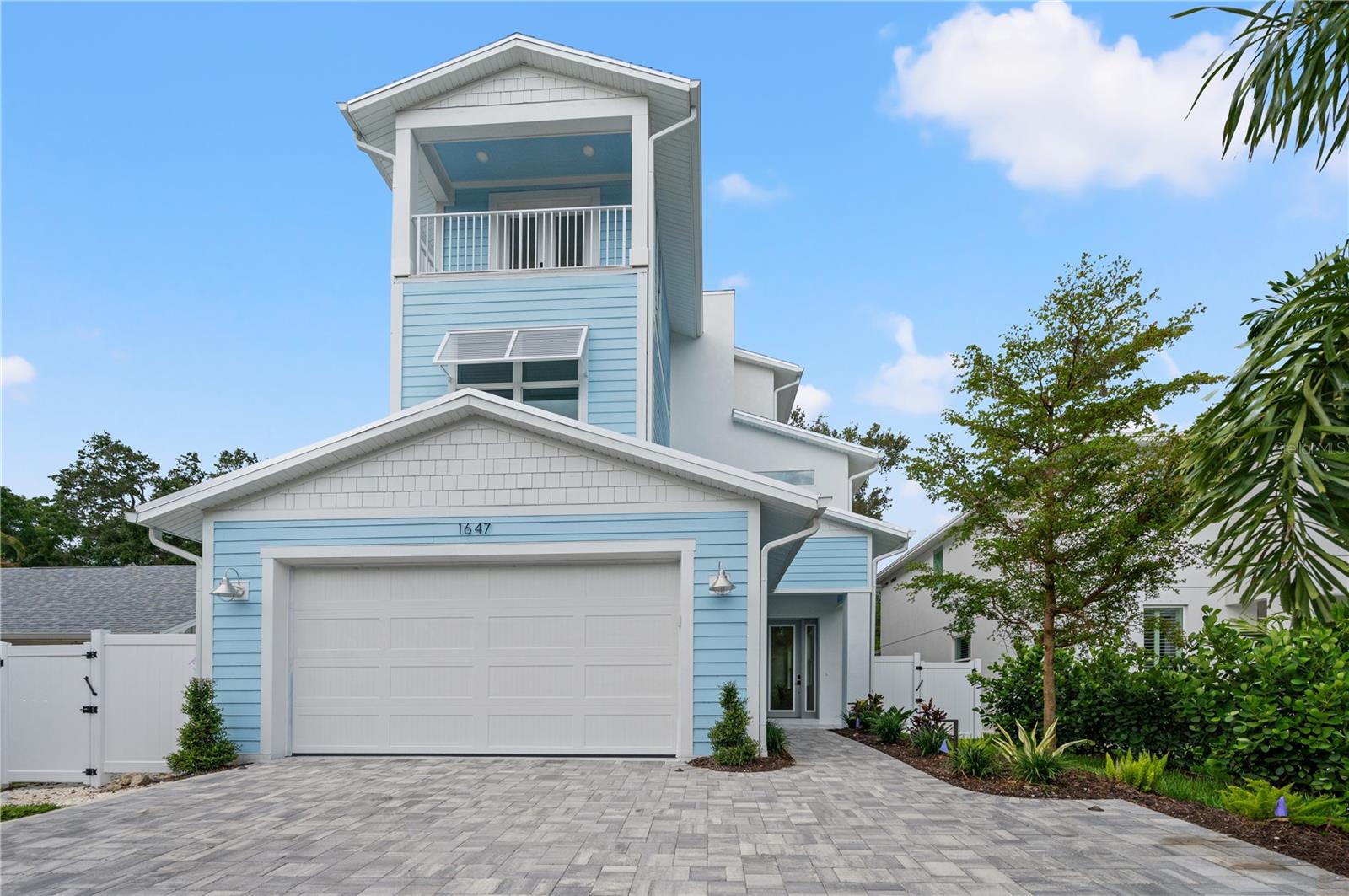 Details for 1647 Siesta Drive, SARASOTA, FL 34239