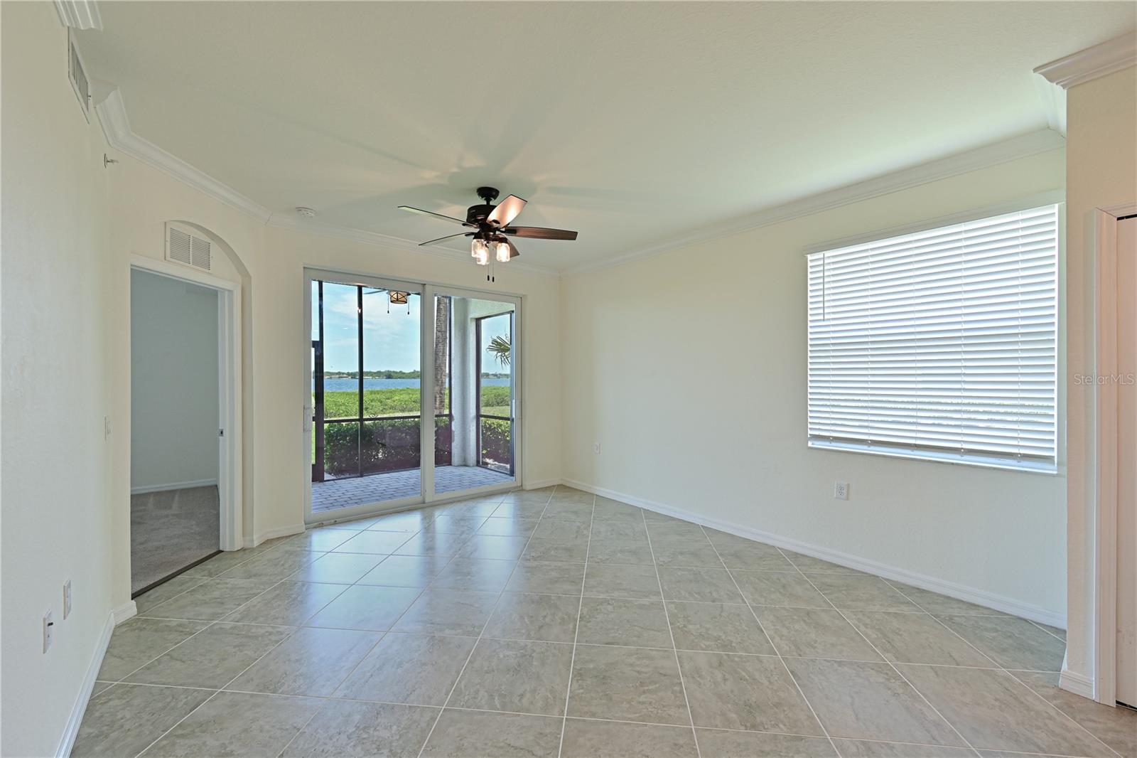 Image 10 of 72 For 1020 Tidewater Shores Loop 108