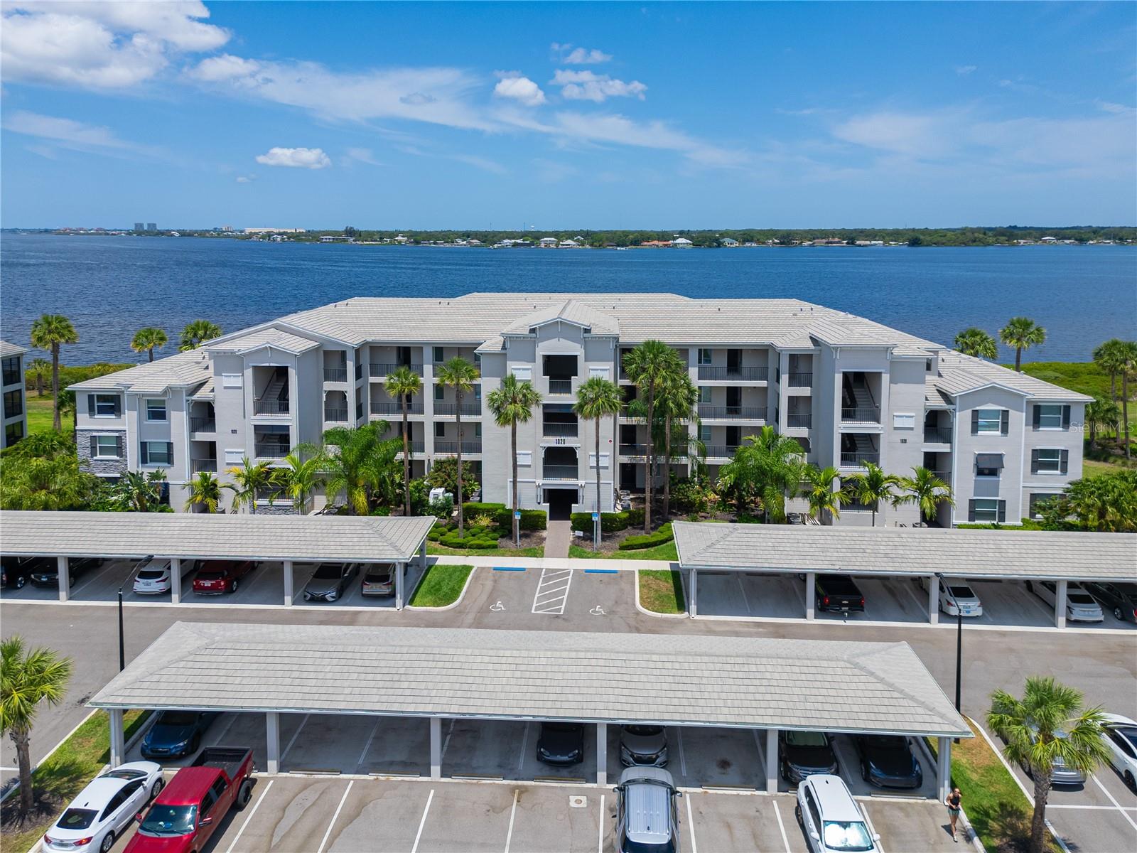 Image 30 of 72 For 1020 Tidewater Shores Loop 108