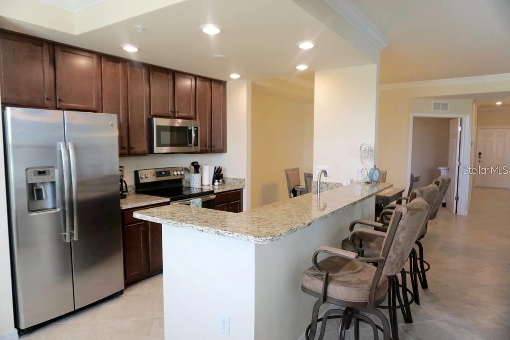 Listing photo id 8 for 5558 Palmer Circle 103