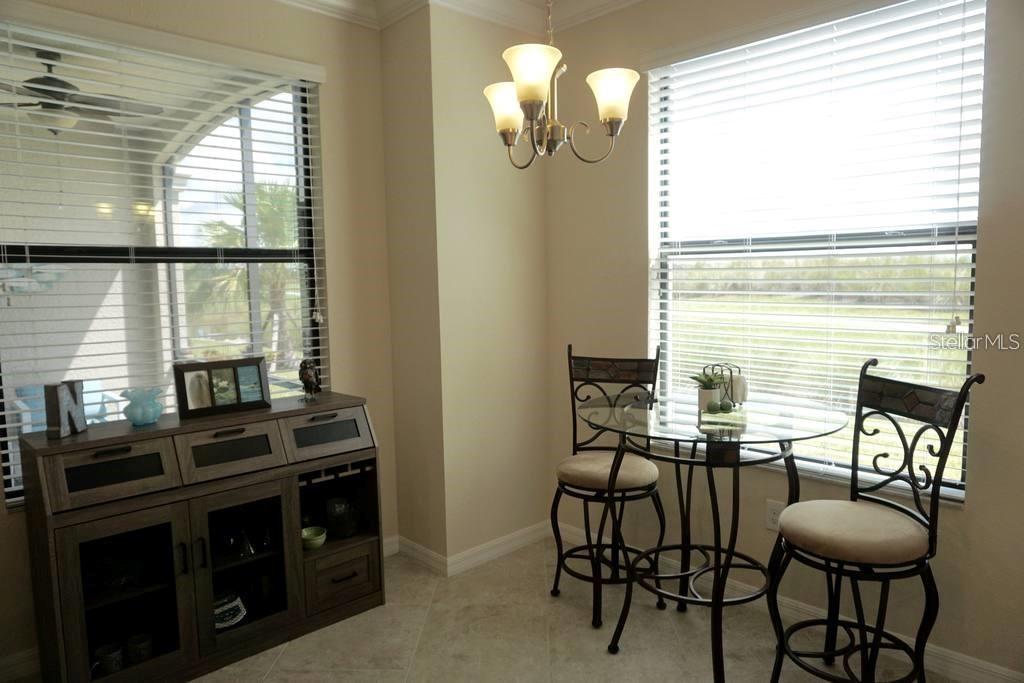 Listing photo id 9 for 5558 Palmer Circle 103