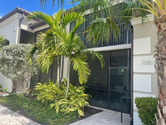Listing photo id 0 for 5558 Palmer Circle 103