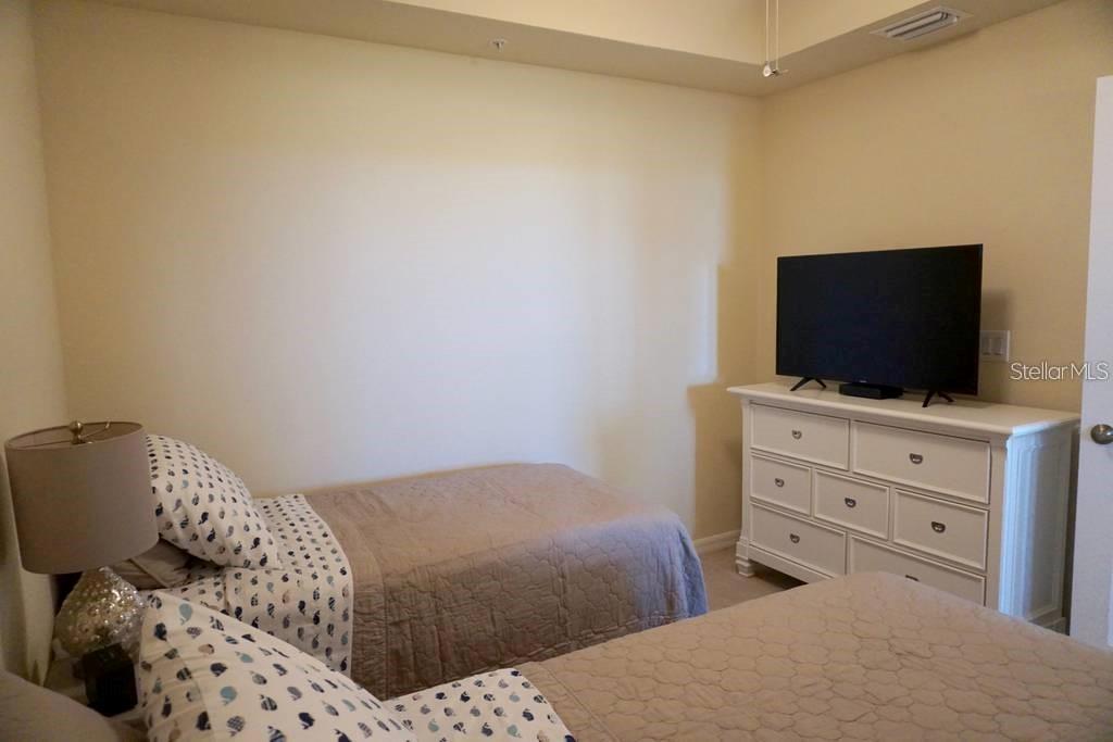 Listing photo id 23 for 5558 Palmer Circle 103