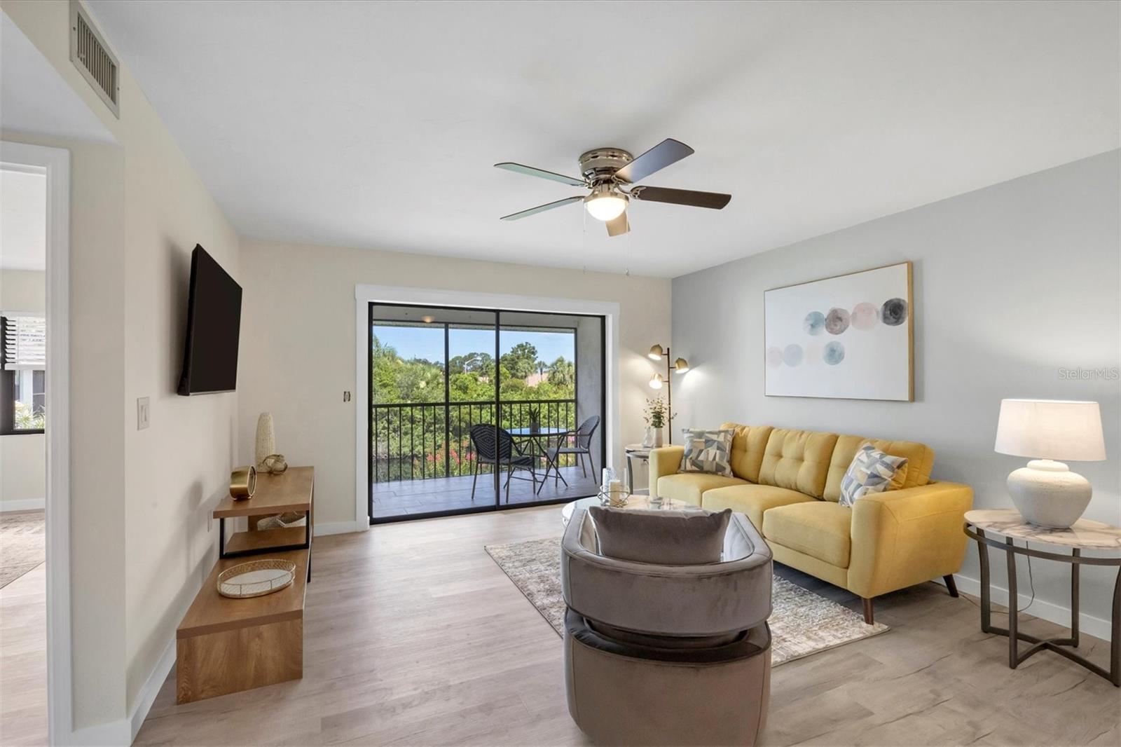 Image 2 of 33 For 1100 Capri Isles Boulevard 221