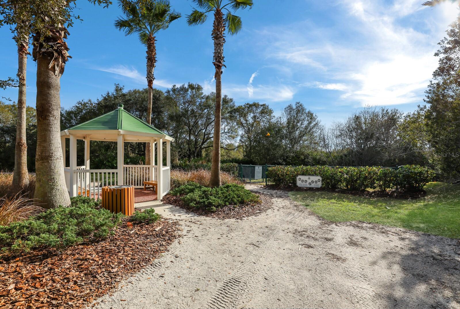 Listing photo id 60 for 7652 Haddington Cove