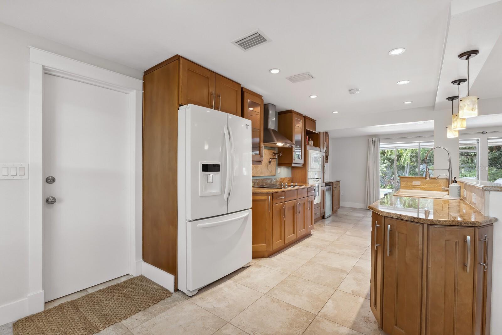 Image 19 of 37 For 506 69th Street