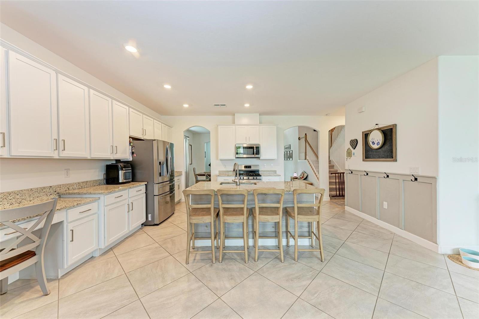 Listing photo id 13 for 5311 Coral Reef Way