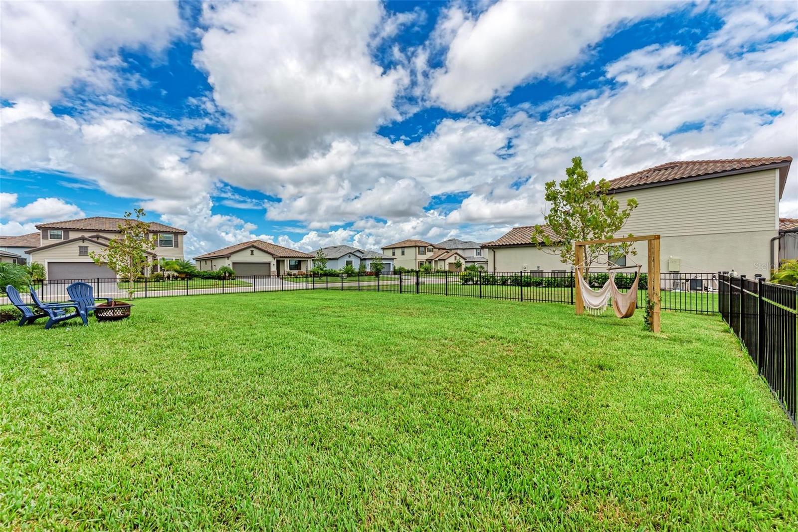 Listing photo id 37 for 5311 Coral Reef Way