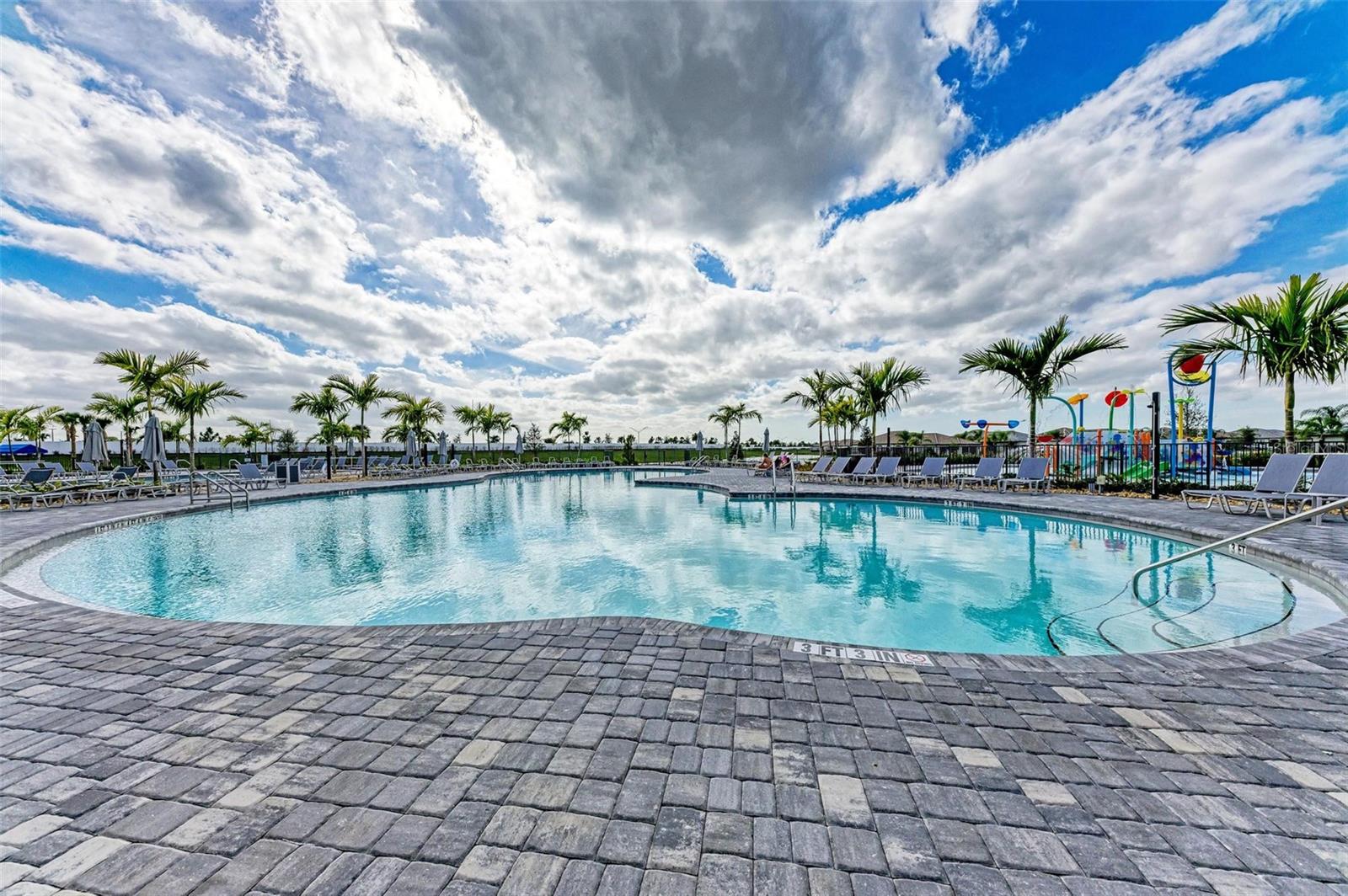 Listing photo id 47 for 5311 Coral Reef Way