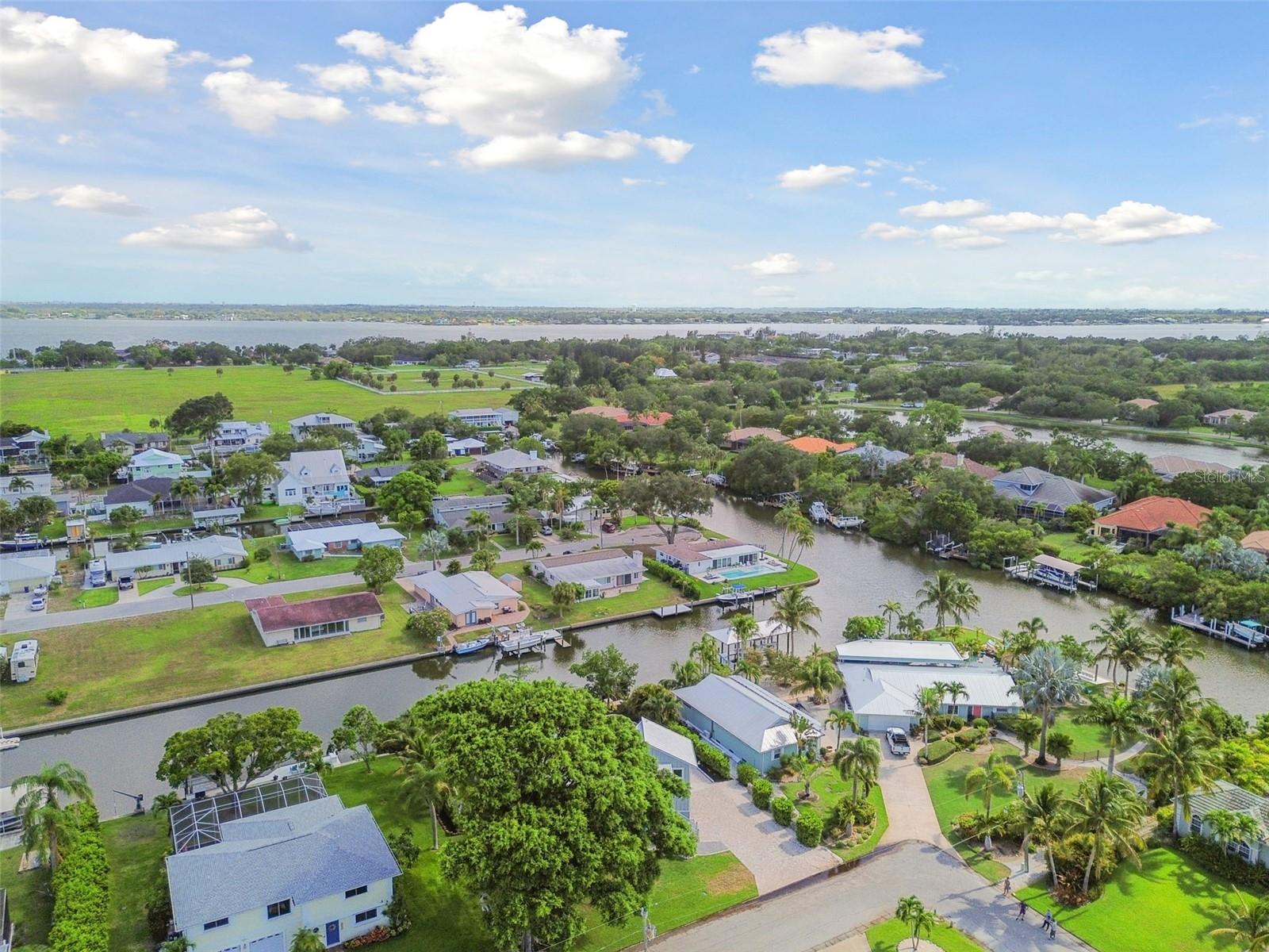 Image 92 of 100 For 4343 Pompano Lane