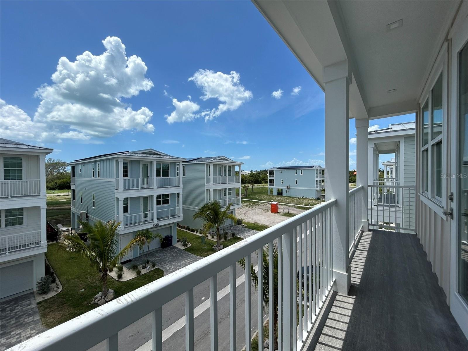 Listing photo id 22 for 4313 Marina View Way