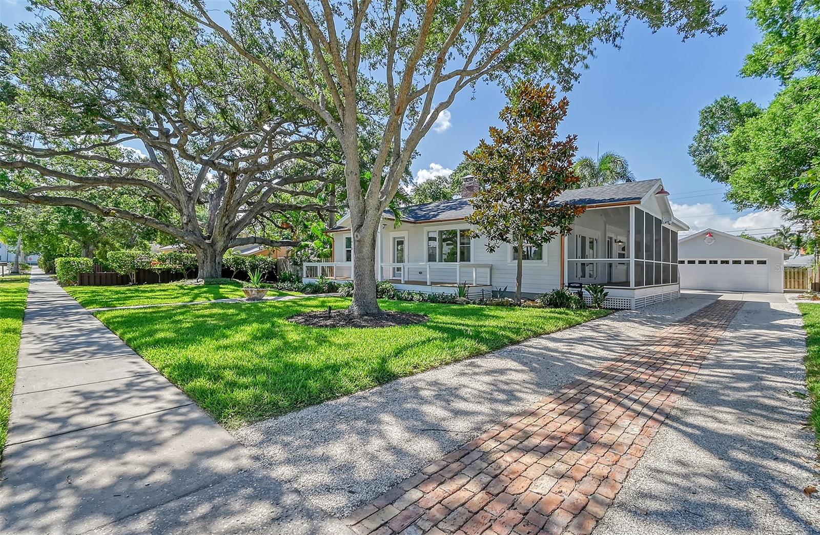 Listing photo id 72 for 1910 Morris Street