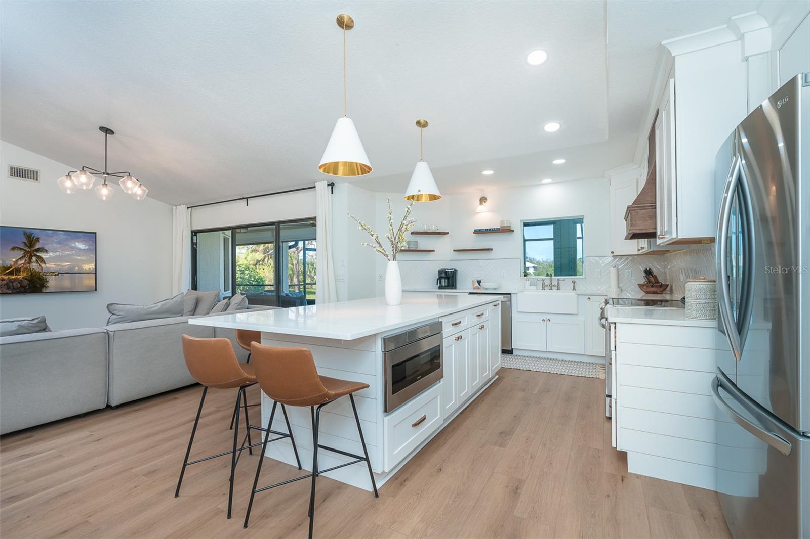 Image 15 of 39 For 16 Leeward Drive