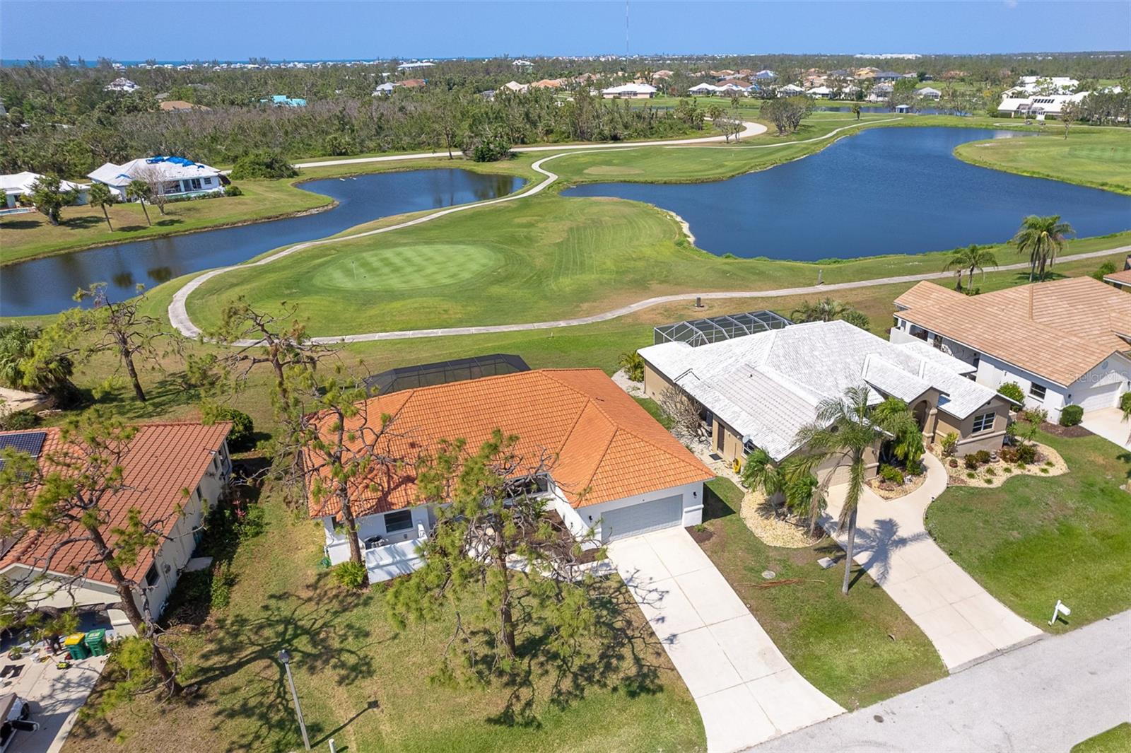 Image 2 of 39 For 16 Leeward Drive