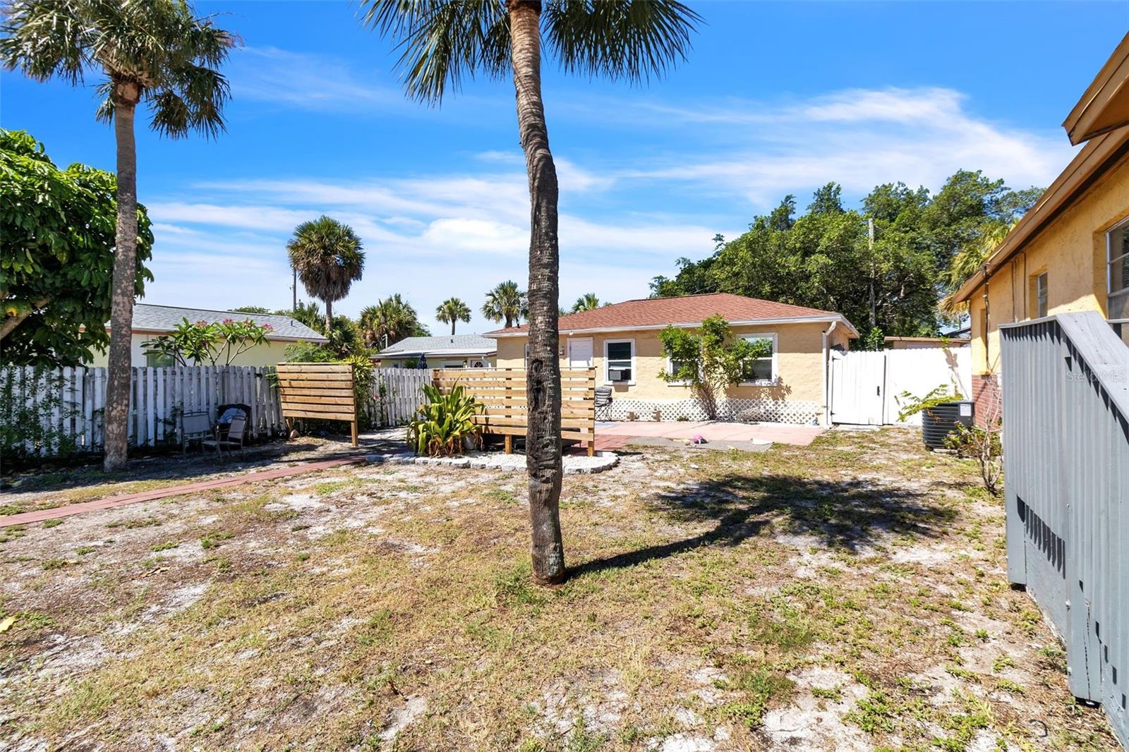 Image 11 of 34 For 7810 Boca Ciega Drive