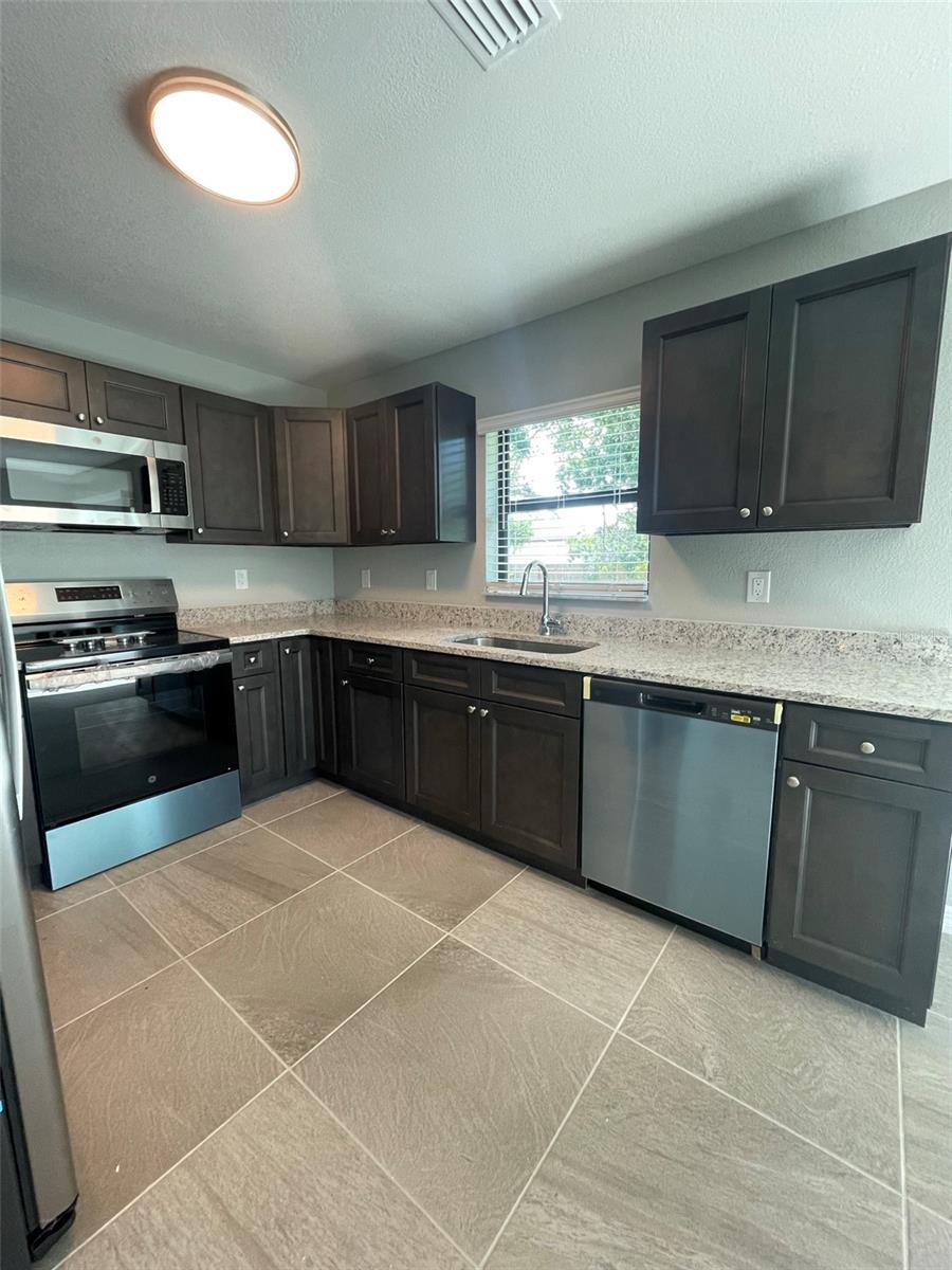 Image 2 of 15 For 3106 Lockwood Street