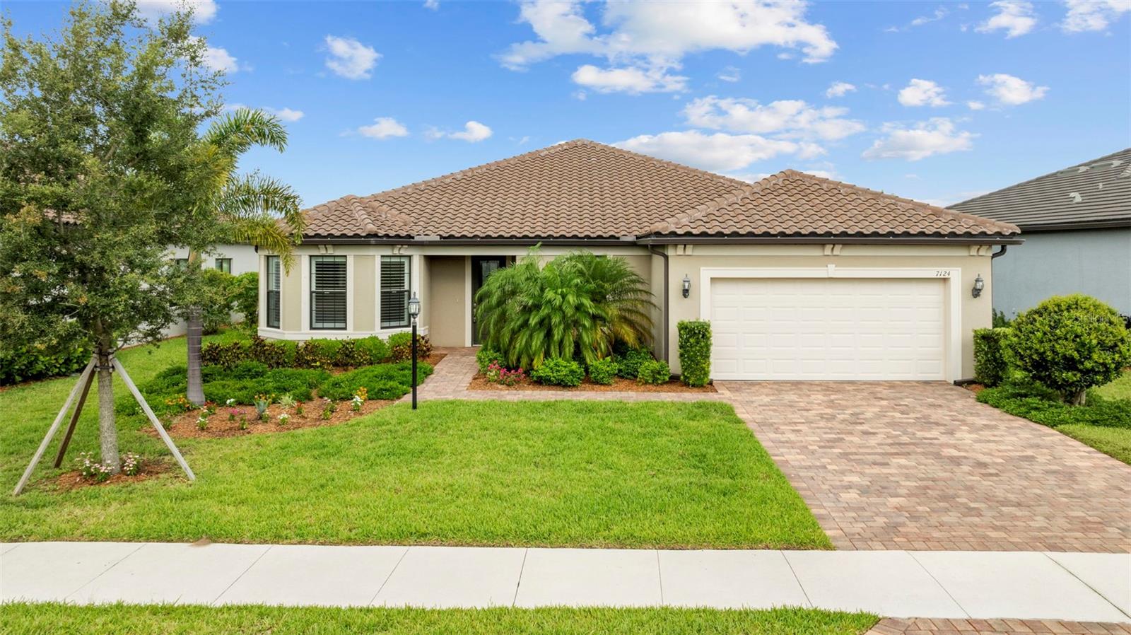 Details for 7124 Summerland Cove, BRADENTON, FL 34202