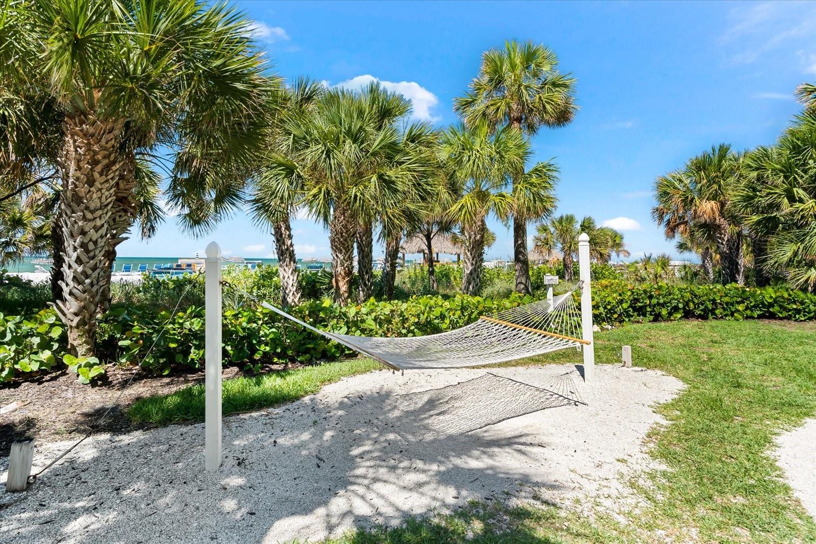 Listing photo id 28 for 240 Sands Point Road 4507