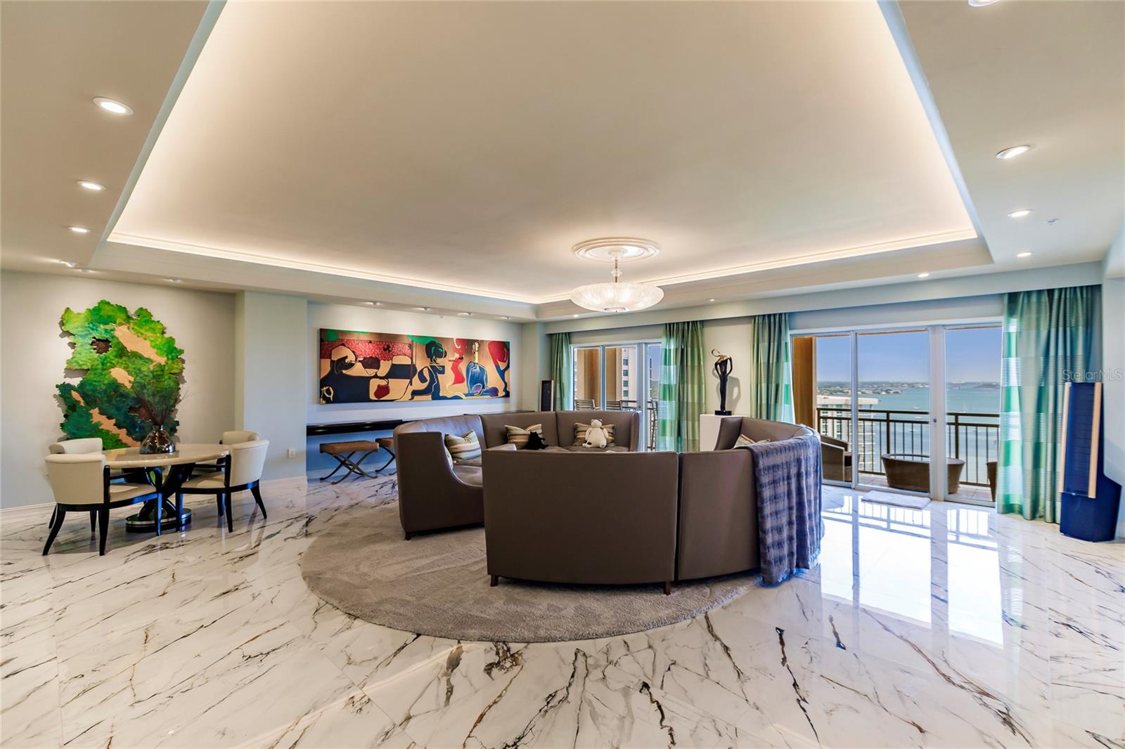 Listing photo id 10 for 1111 Ritz Carlton Drive 1802