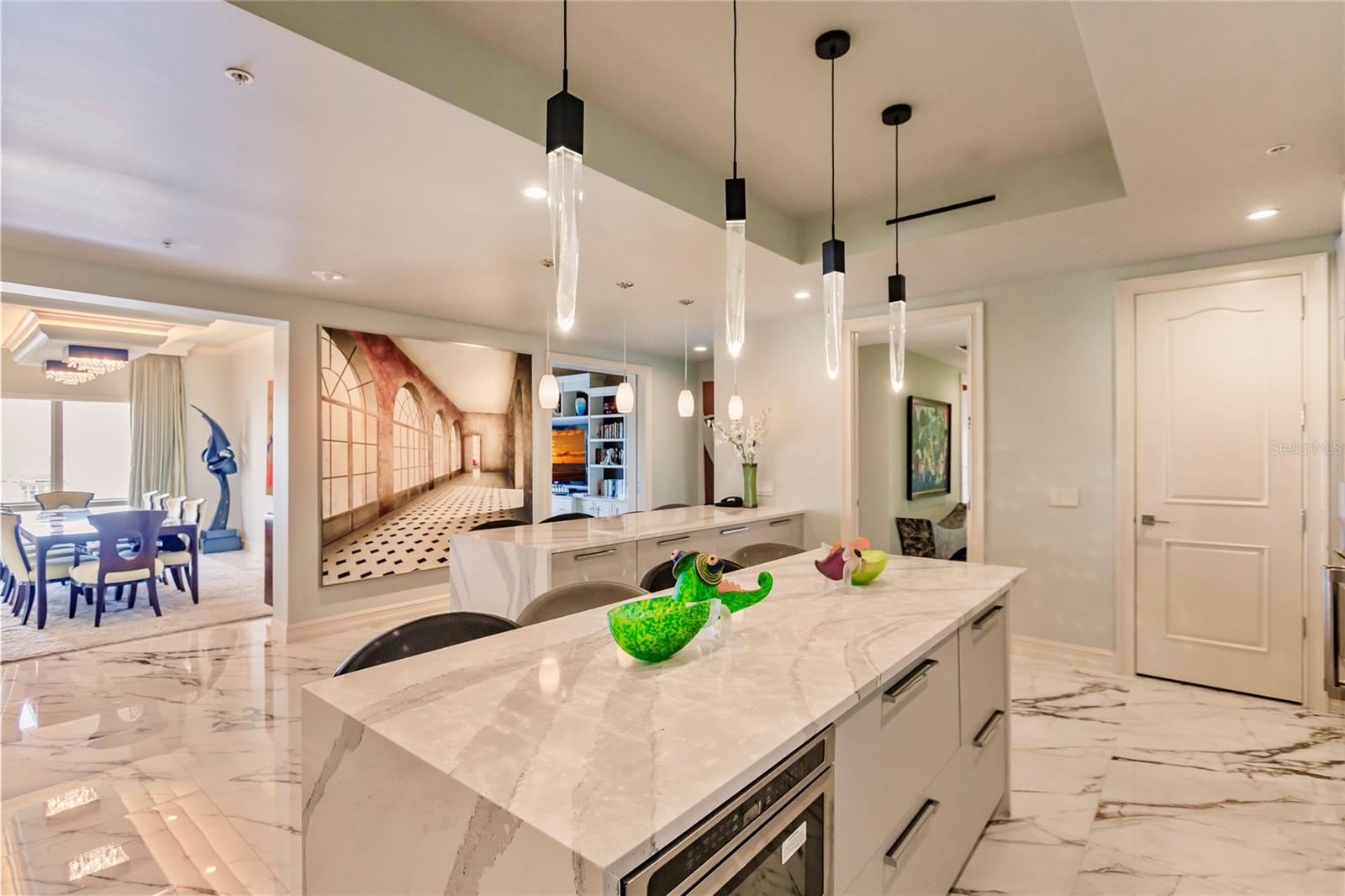 Listing photo id 23 for 1111 Ritz Carlton Drive 1802