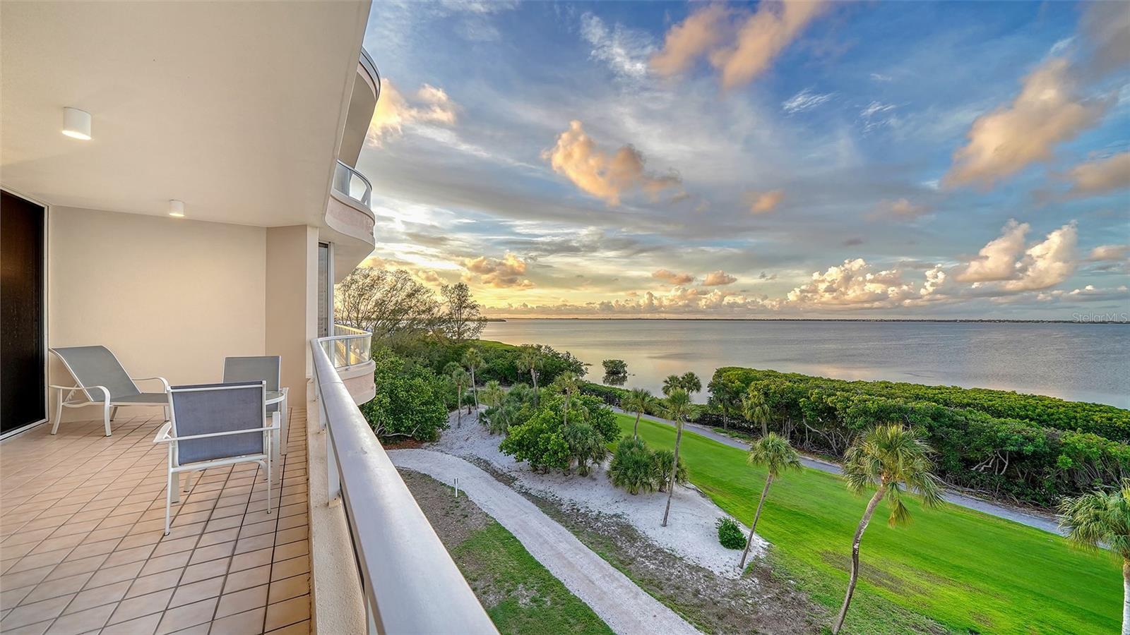 Image 14 of 97 For 3080 Grand Bay Boulevard 533