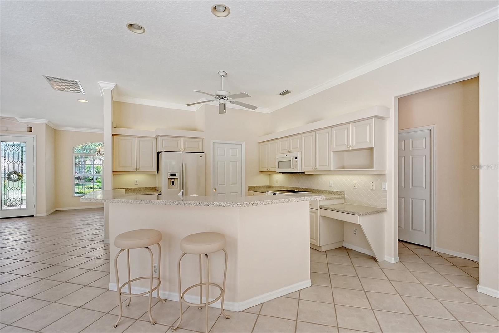 Image 28 of 93 For 2110 Calusa Lakes Boulevard