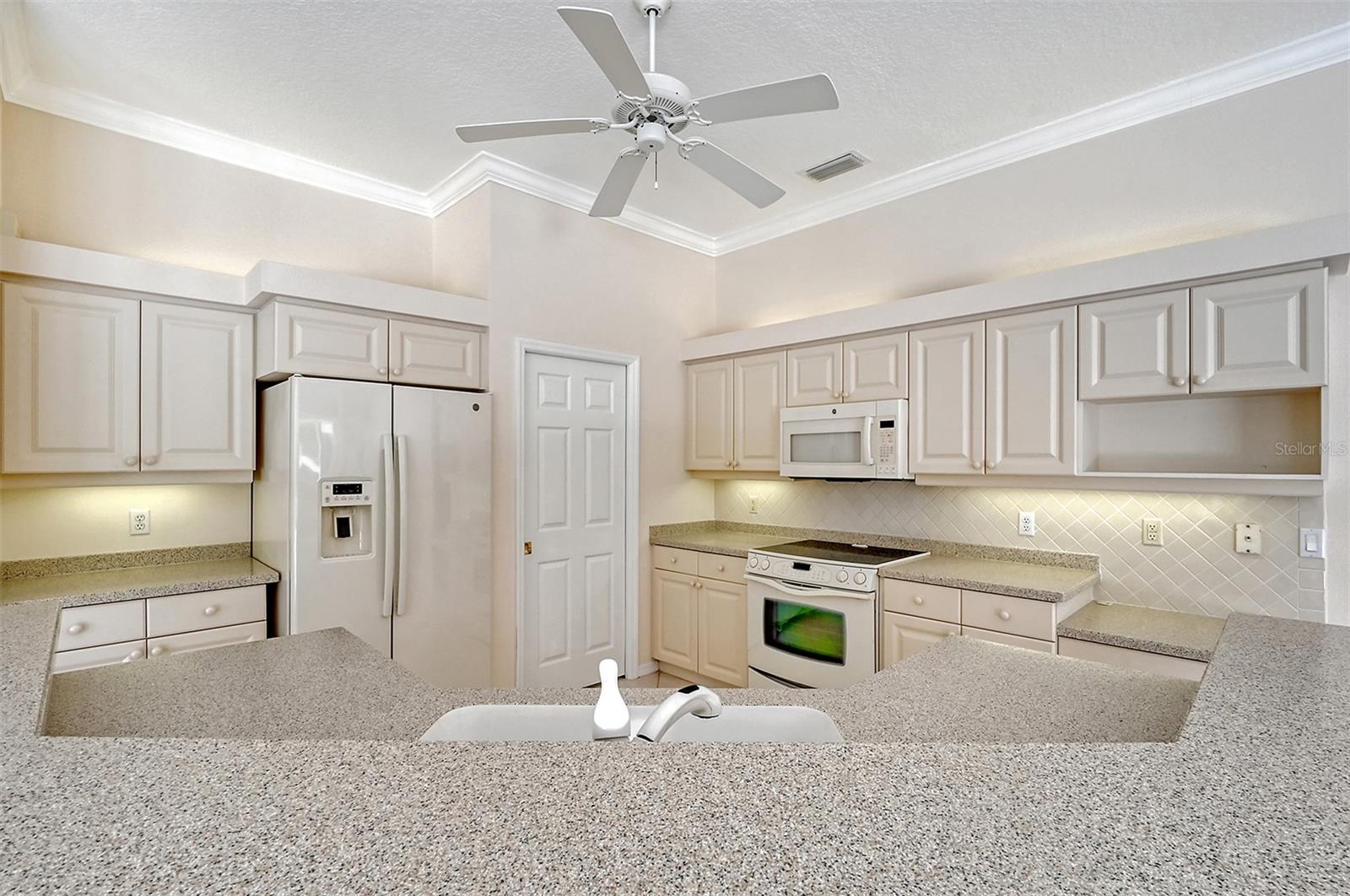 Image 29 of 93 For 2110 Calusa Lakes Boulevard