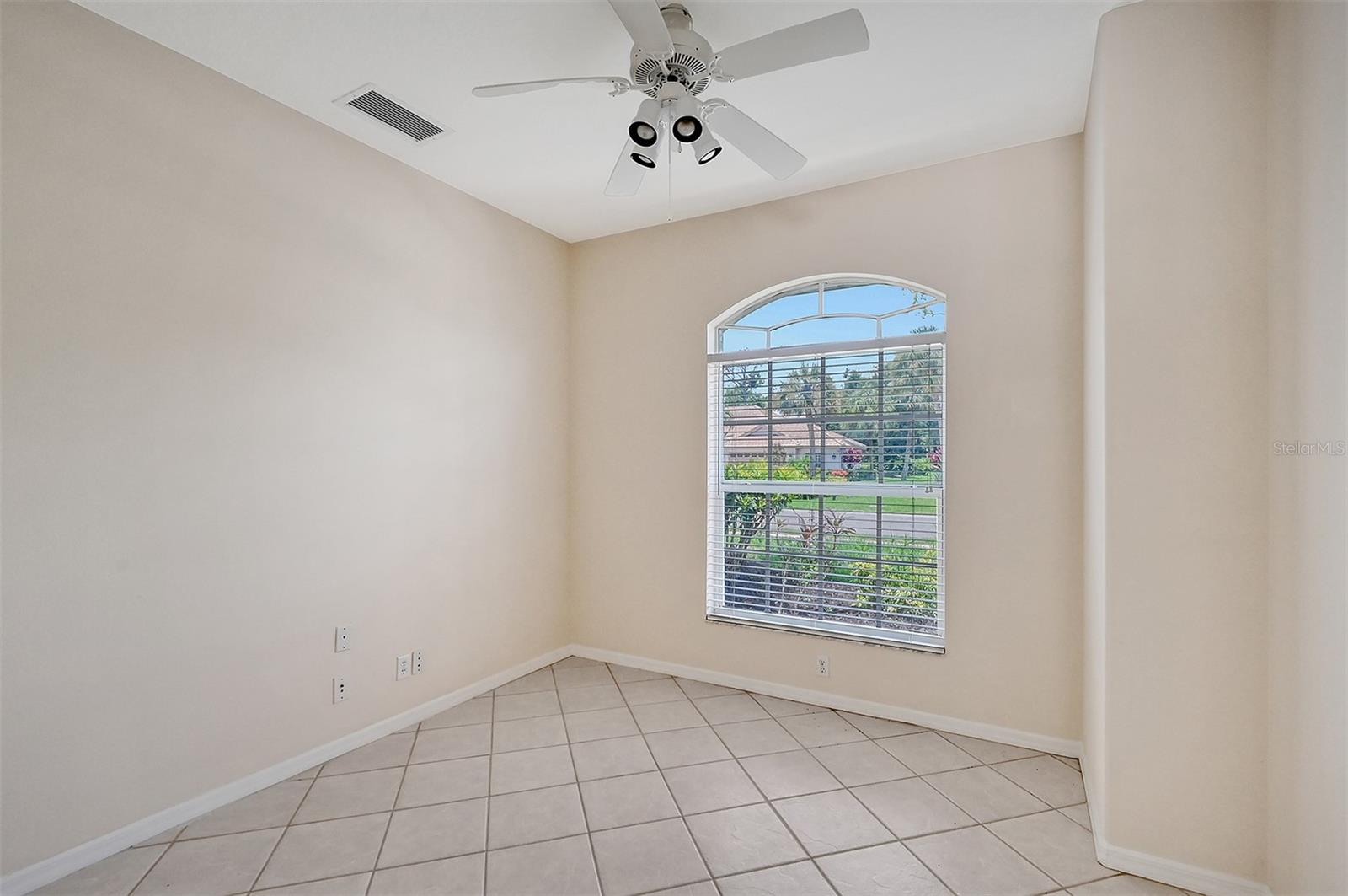 Image 36 of 93 For 2110 Calusa Lakes Boulevard