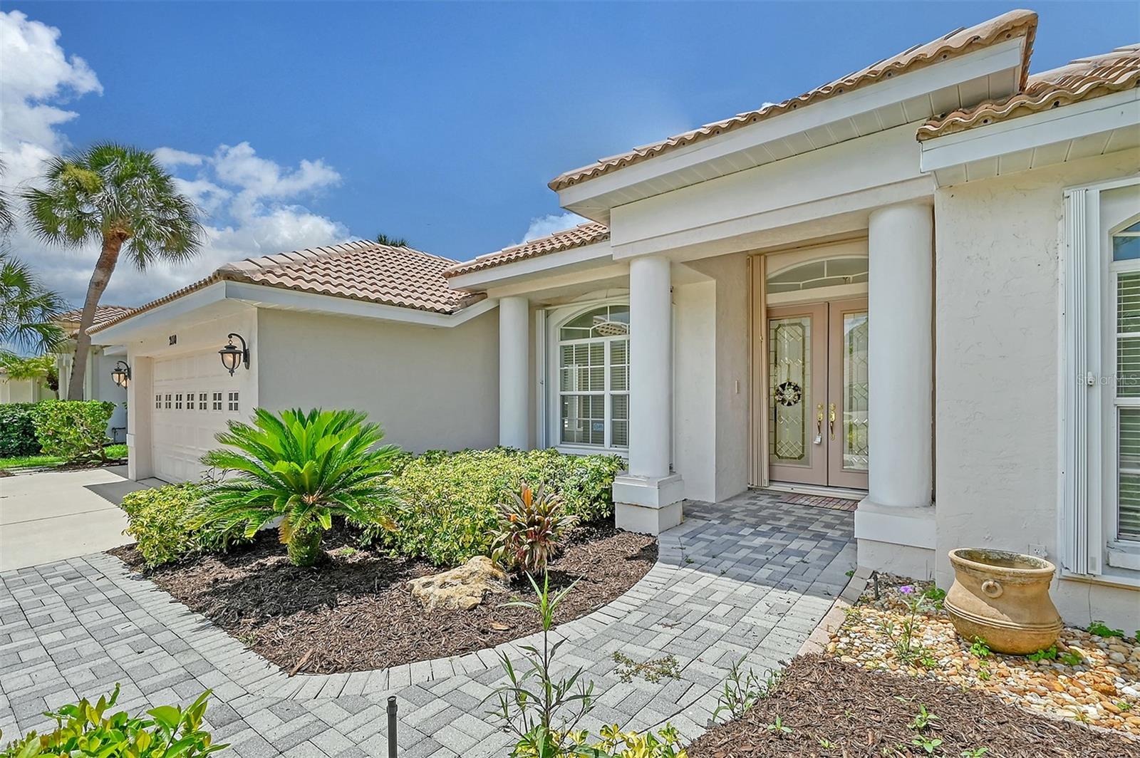 Image 4 of 93 For 2110 Calusa Lakes Boulevard