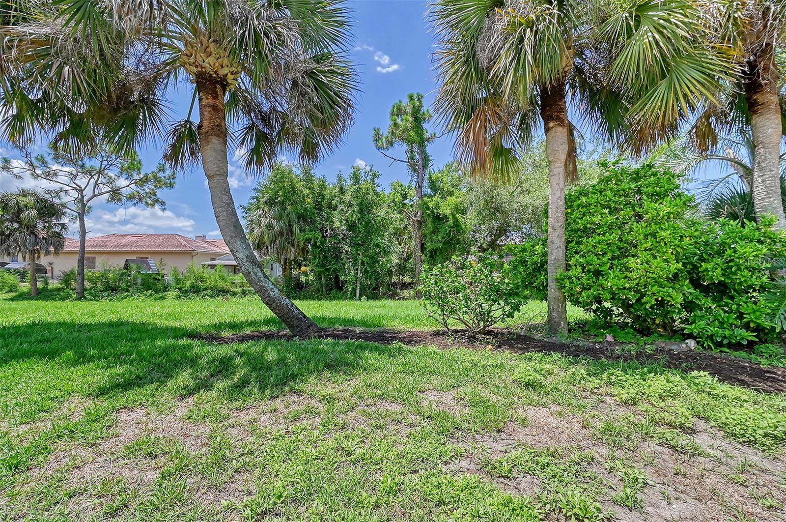 Image 79 of 93 For 2110 Calusa Lakes Boulevard