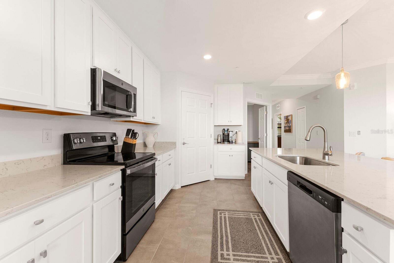 Image 13 of 60 For 5721 Palmer Circle 103