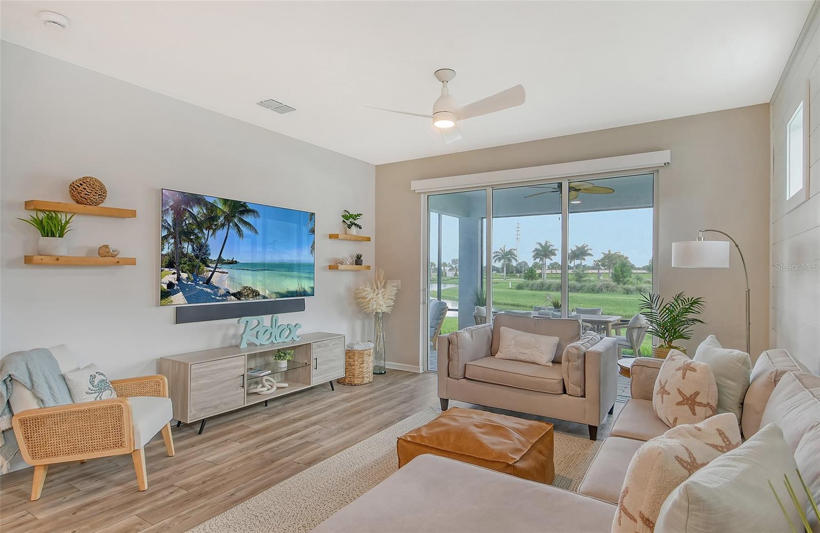 Listing photo id 7 for 10434 Spring Tide Way