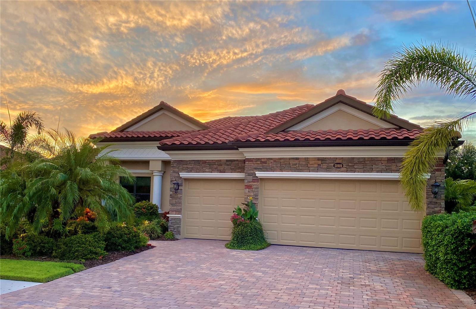 Details for 20909 Loggia Court, VENICE, FL 34293