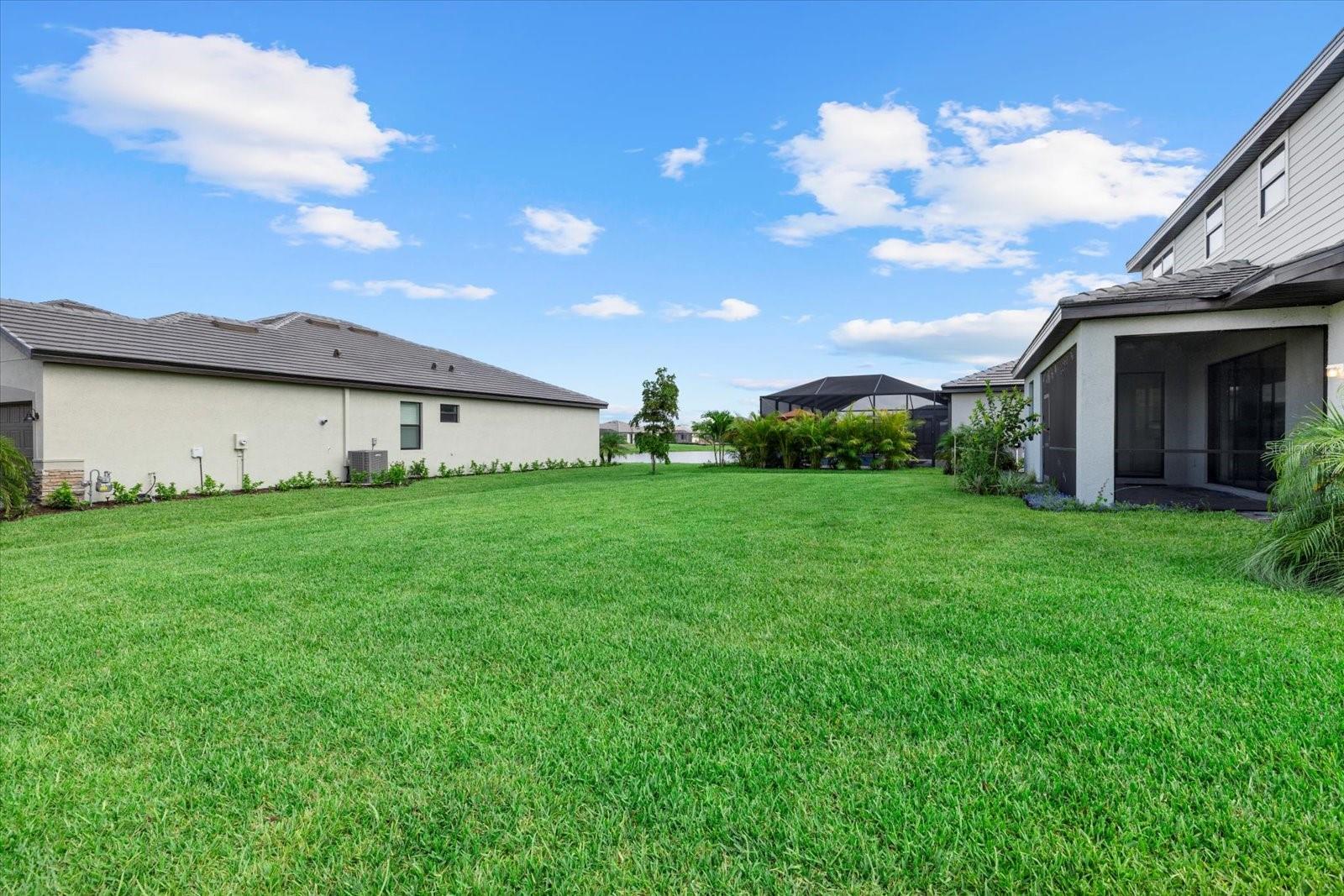 Listing photo id 40 for 15425 White Linen Drive