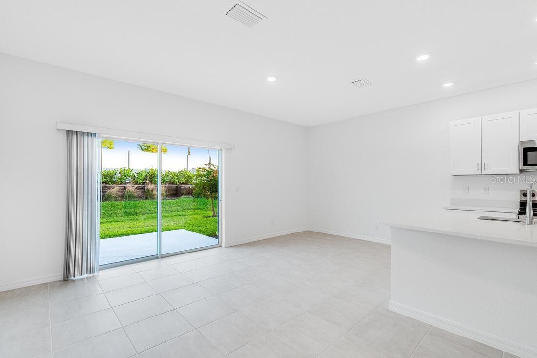 Image 18 of 27 For 3063 Novara Lane