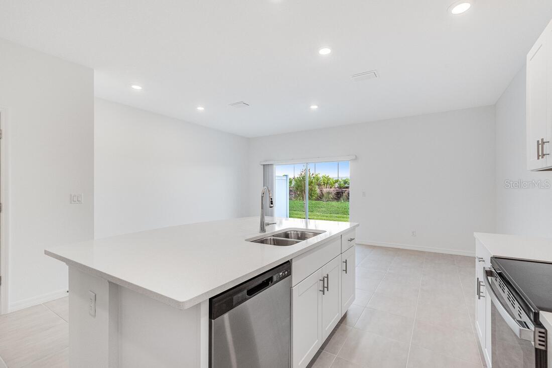 Image 19 of 27 For 3063 Novara Lane