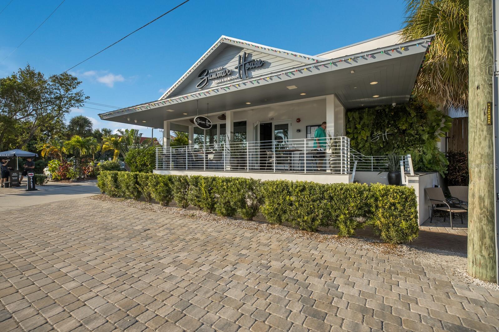 Listing photo id 38 for 303 Beach Road