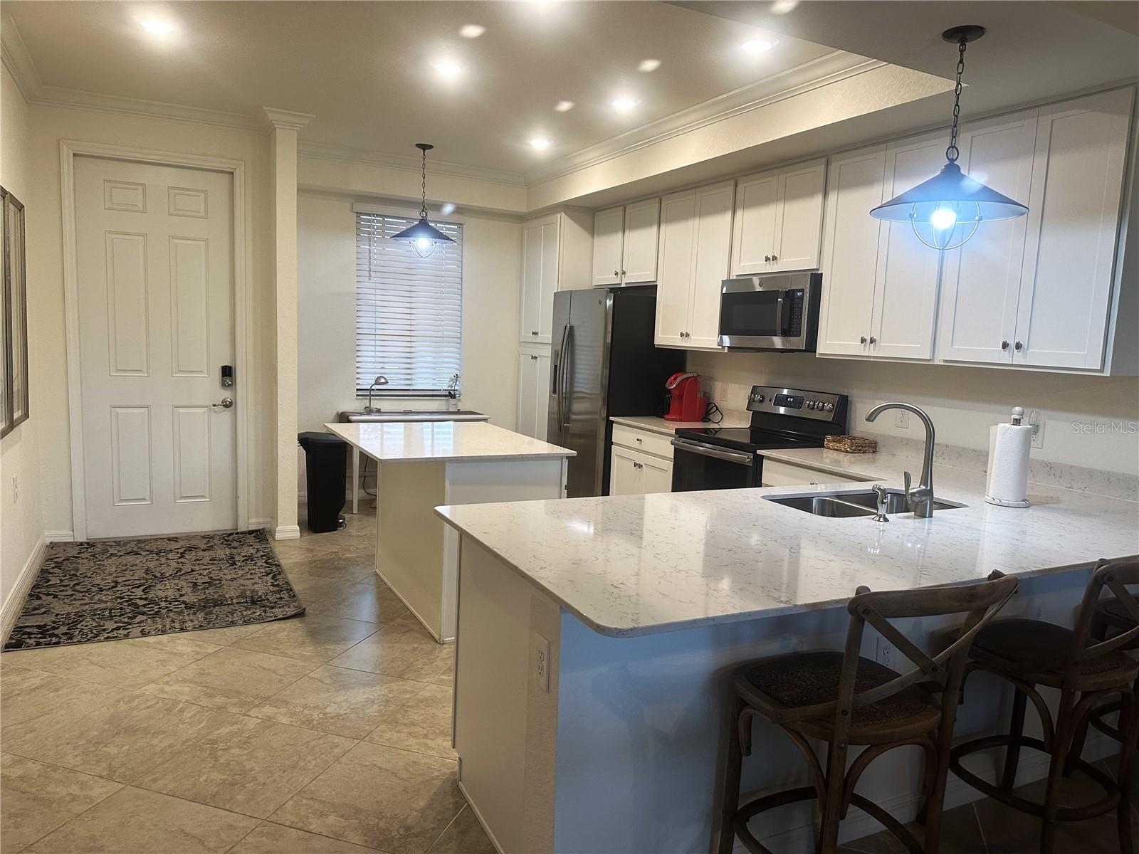 Image 5 of 27 For 17510 Gawthrop Drive 104