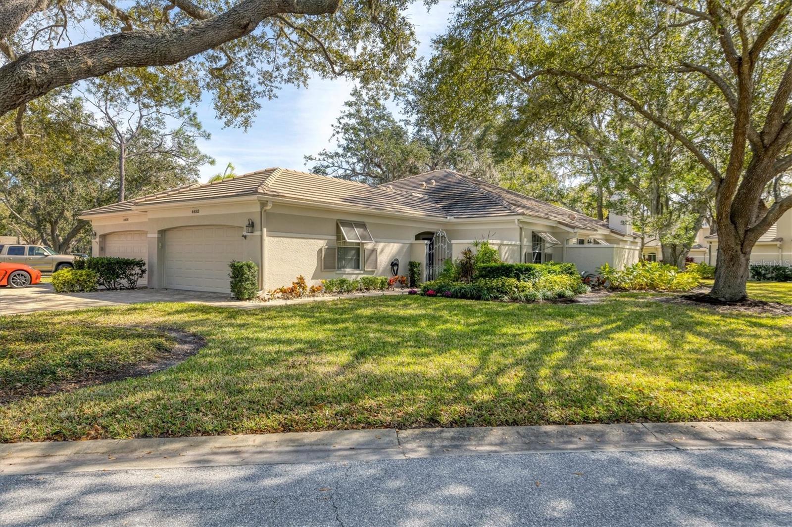 Details for 4452 Oakley Greene  49, SARASOTA, FL 34235