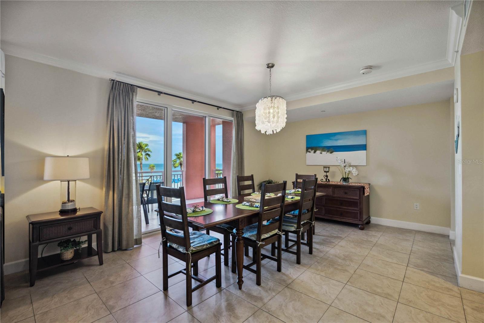 Listing photo id 10 for 301 Gulfview Boulevard 301